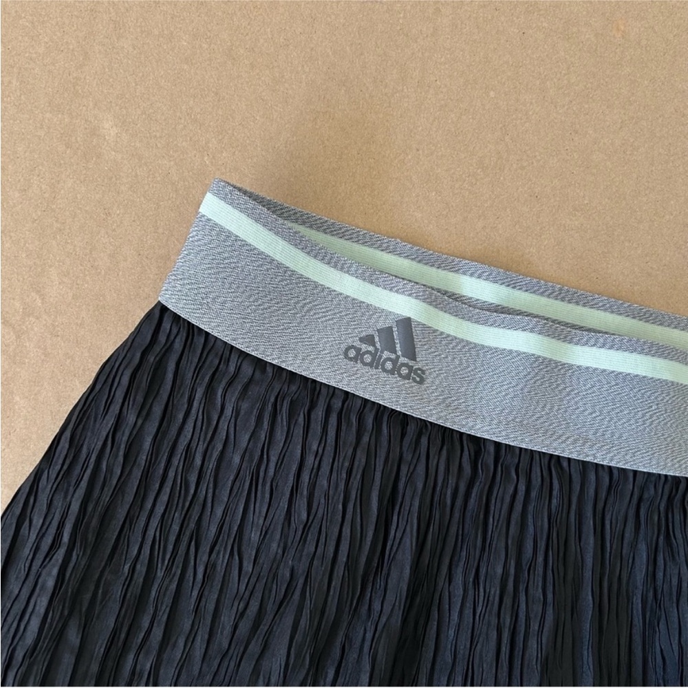 Adidas MATCHCODE Tennis Skirt Attached Shorts Golf
Pickleball tennis M - Picture 6 of 6